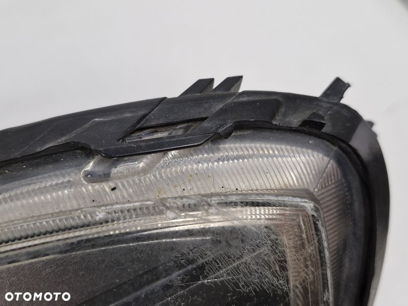 VOLVO S60 2 II LAMPA LEWY PRZÓD LEWA PRZEDNIA REFLEKTOR XENON UK 31299992 - 9