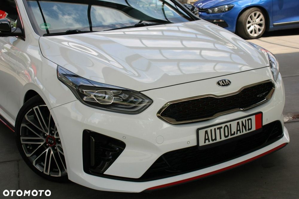 Kia Ceed 1.6 T-GDI GT - 15