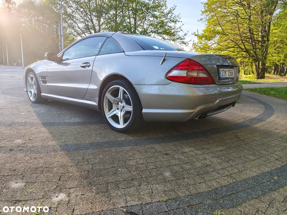 Mercedes-Benz SL 350 7G-TRONIC - 27