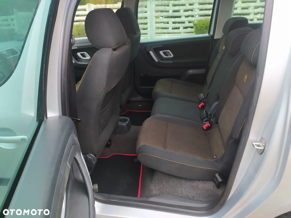 Skoda Roomster 1.9 TDI DPF Scout - 19