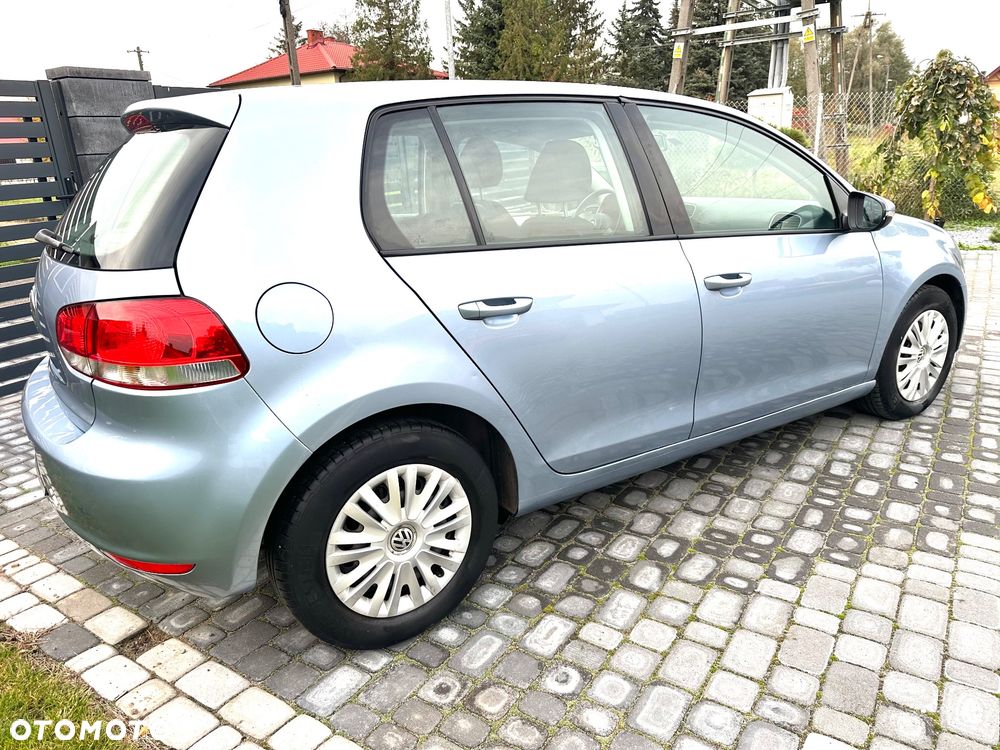 Volkswagen Golf - 18