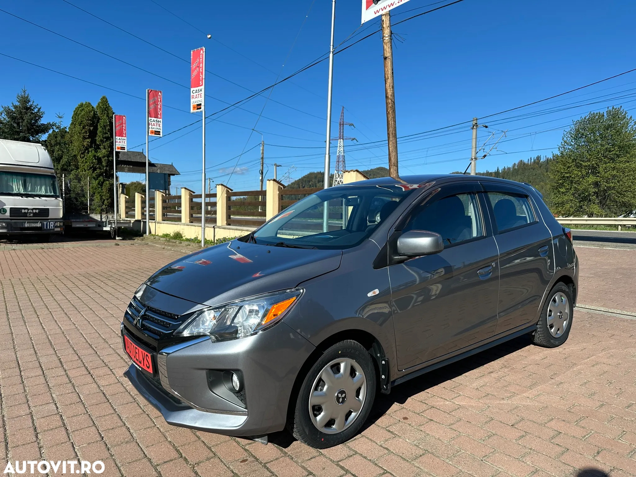 Mitsubishi Mirage - 5