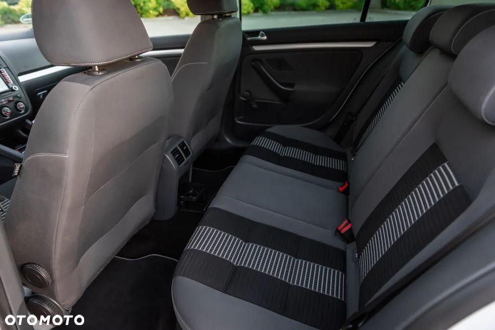 Volkswagen Golf 1.4 TSI United - 19