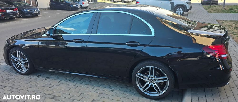 Mercedes-Benz E 220 d Aut. - 8