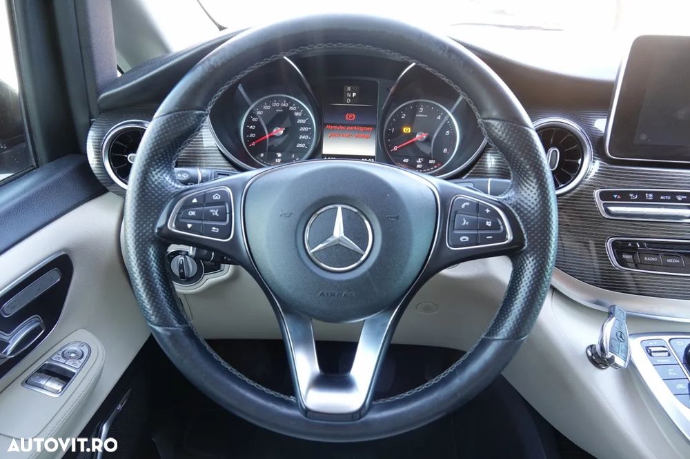 Mercedes-Benz V 300 d Compact Avantgarde - 22