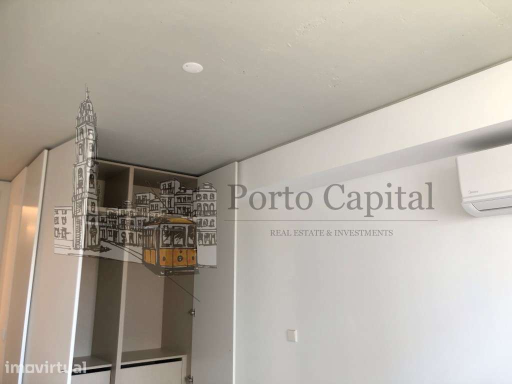 Arrenda-se apartamento T2 na cidade do Porto, perto de São Lázaro.... - Grande imagem: 4/25