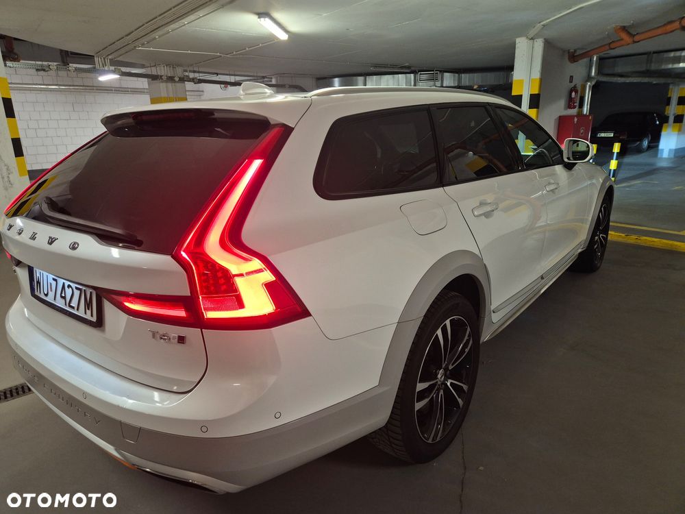 Volvo V90 Cross Country T6 AWD Ocean Race - 17