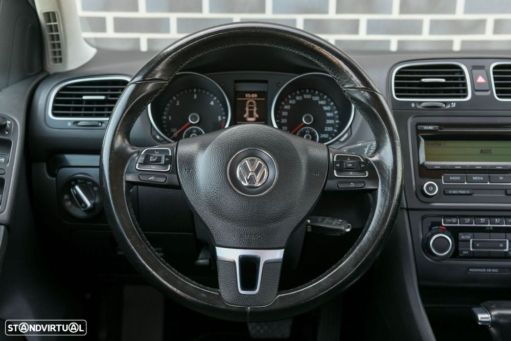 VW Golf 1.6 TDi Confortline DSG - 22