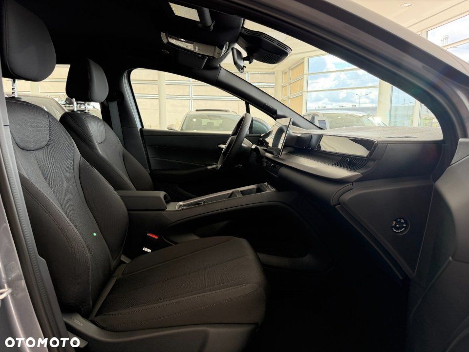 BYD Dolphin G Active E-CVT - 21