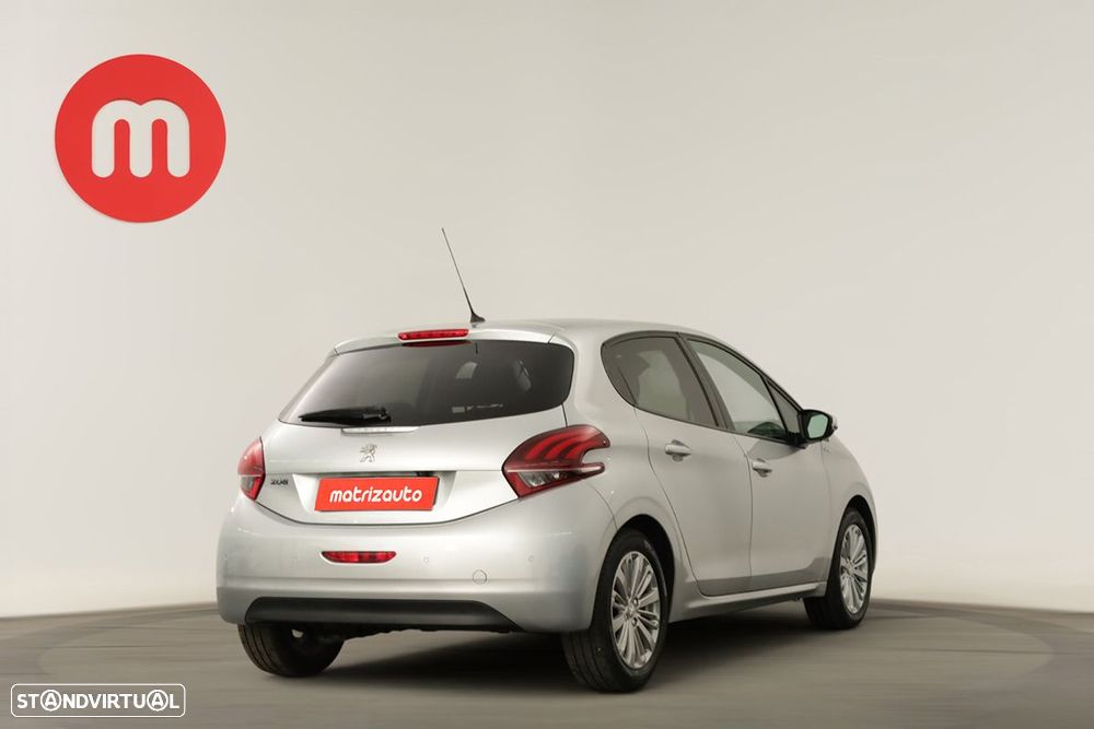 Peugeot 208 1.2 PureTech Active - 4