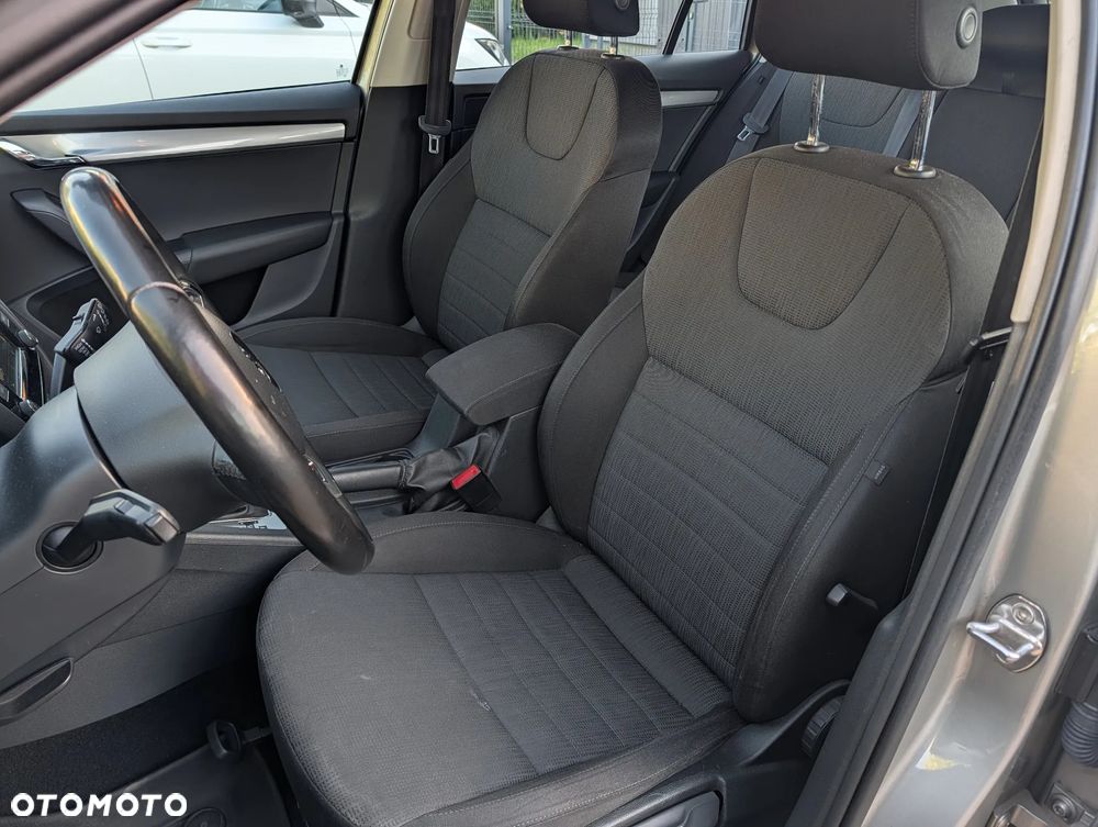 Skoda Octavia 1.6 TDI Active DSG - 17