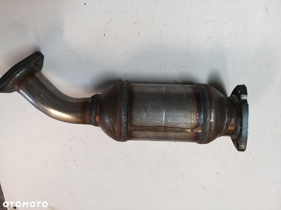 Katalizator EURO 2 AUDI A4, A6; VW PASSAT 1.8 01.95-01.05 - 1