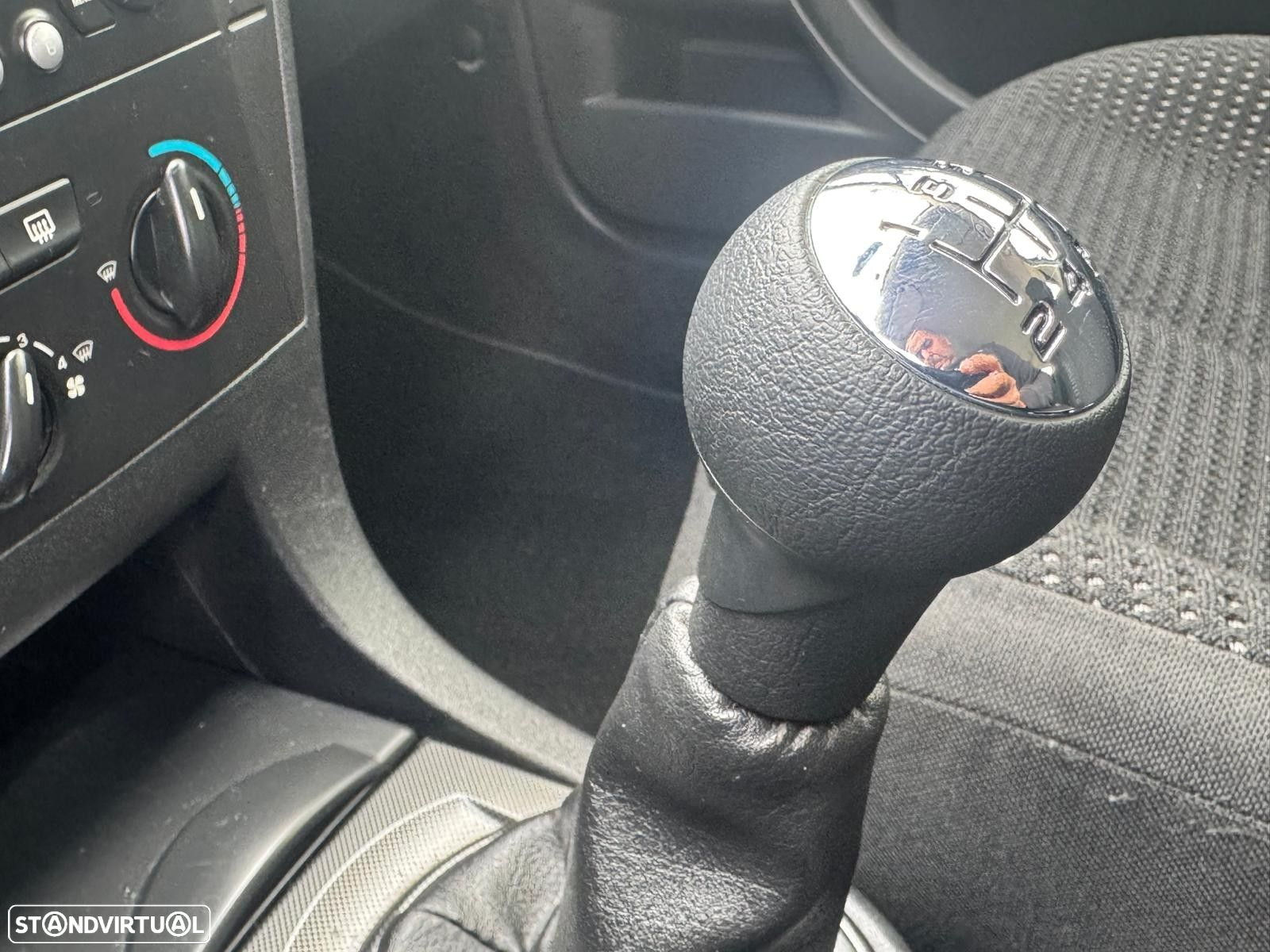 Citroën C4 1.6 HDi Business - 16