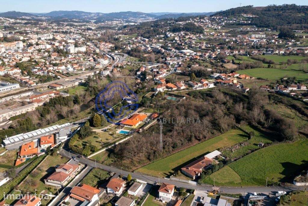TERRENO COM ÁREA DE CONSTRUÇÃO DE 5.100 M2, PRÓXIMO AO CENTRO DE SANTO - Grande imagem: 2/22