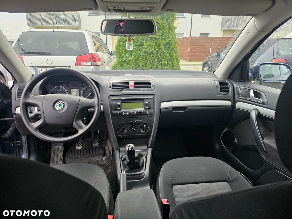 Skoda Octavia 1.6 - 9