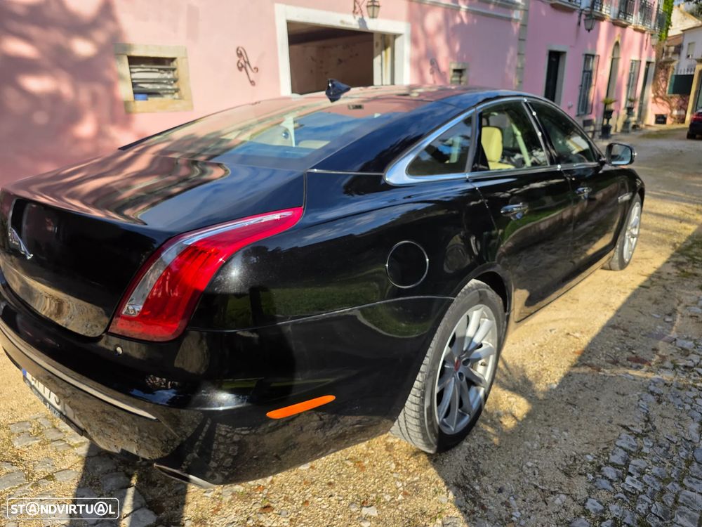 Jaguar XJ 3.0 V6 Premium Luxury - 12