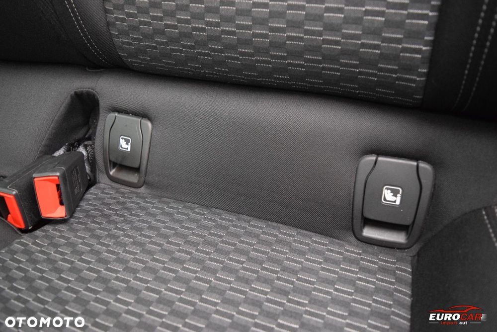 Opel Astra 1.4 T Dynamic - 29