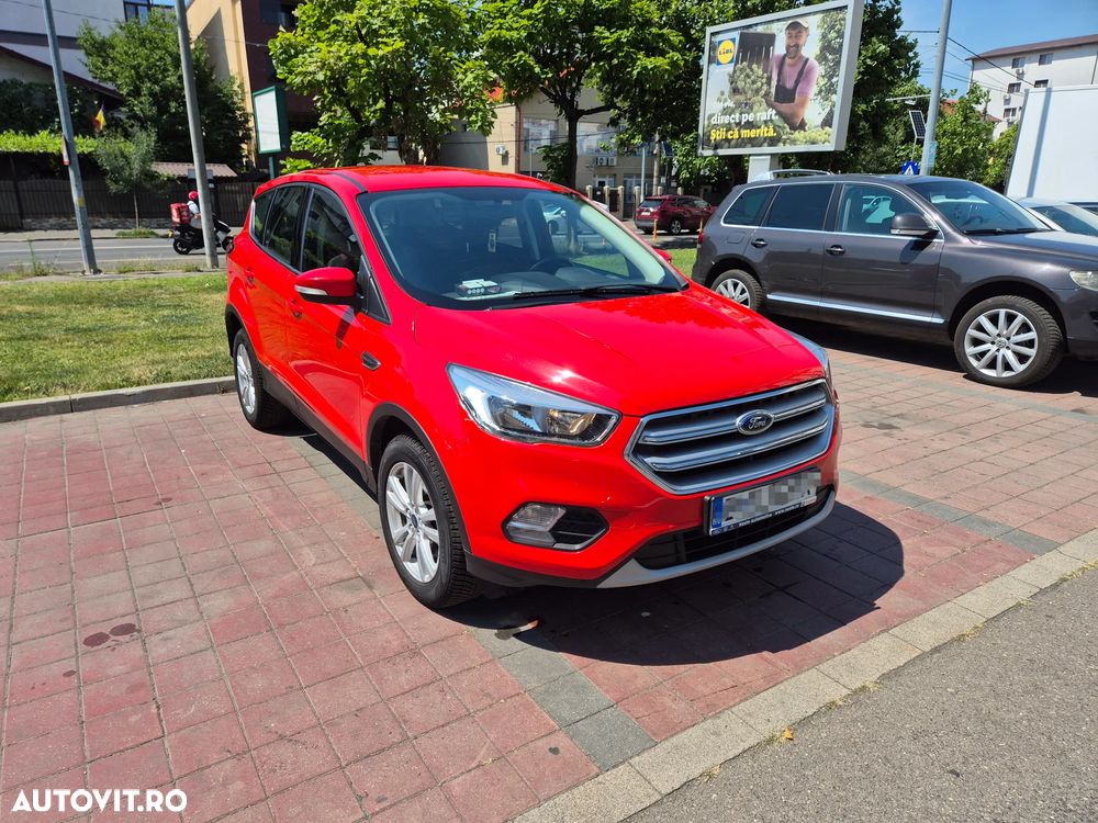 Ford Kuga - 1