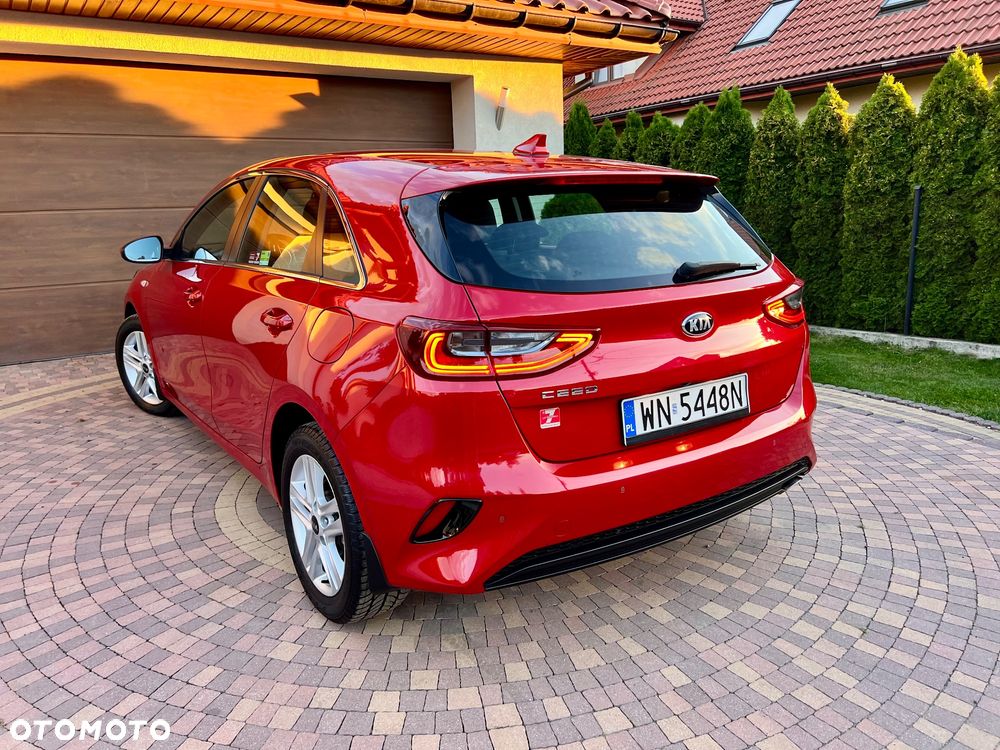 Kia Ceed 1.6 CRDi SCR M - 20