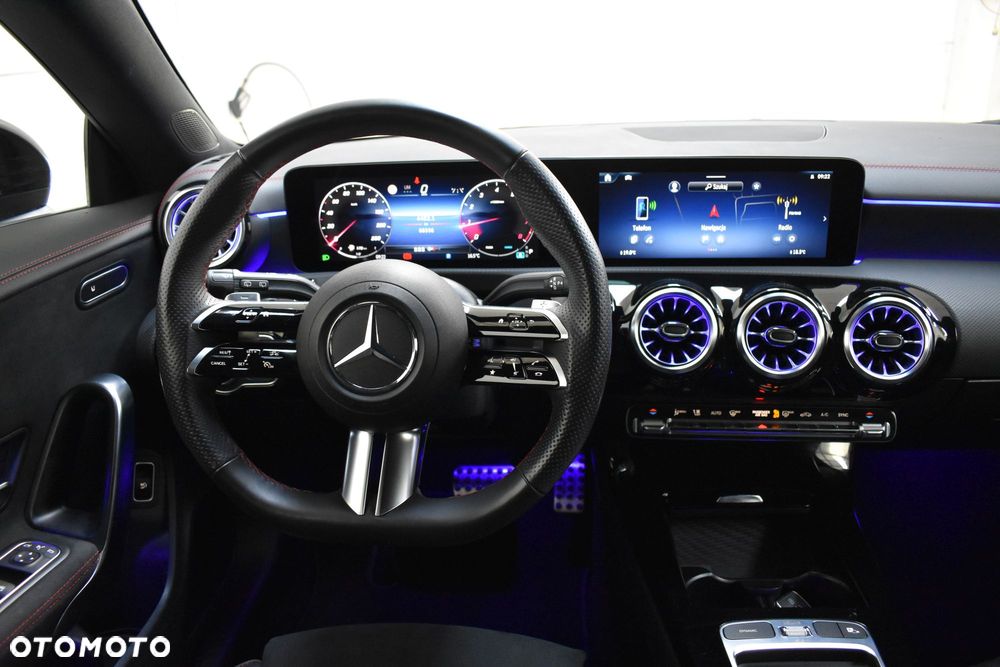 Mercedes-Benz CLA 200 7G-DCT AMG Line Advanced Plus - 19
