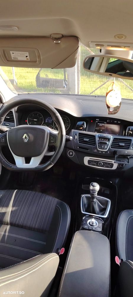 Renault Laguna 2.0dCi BOSE - 6