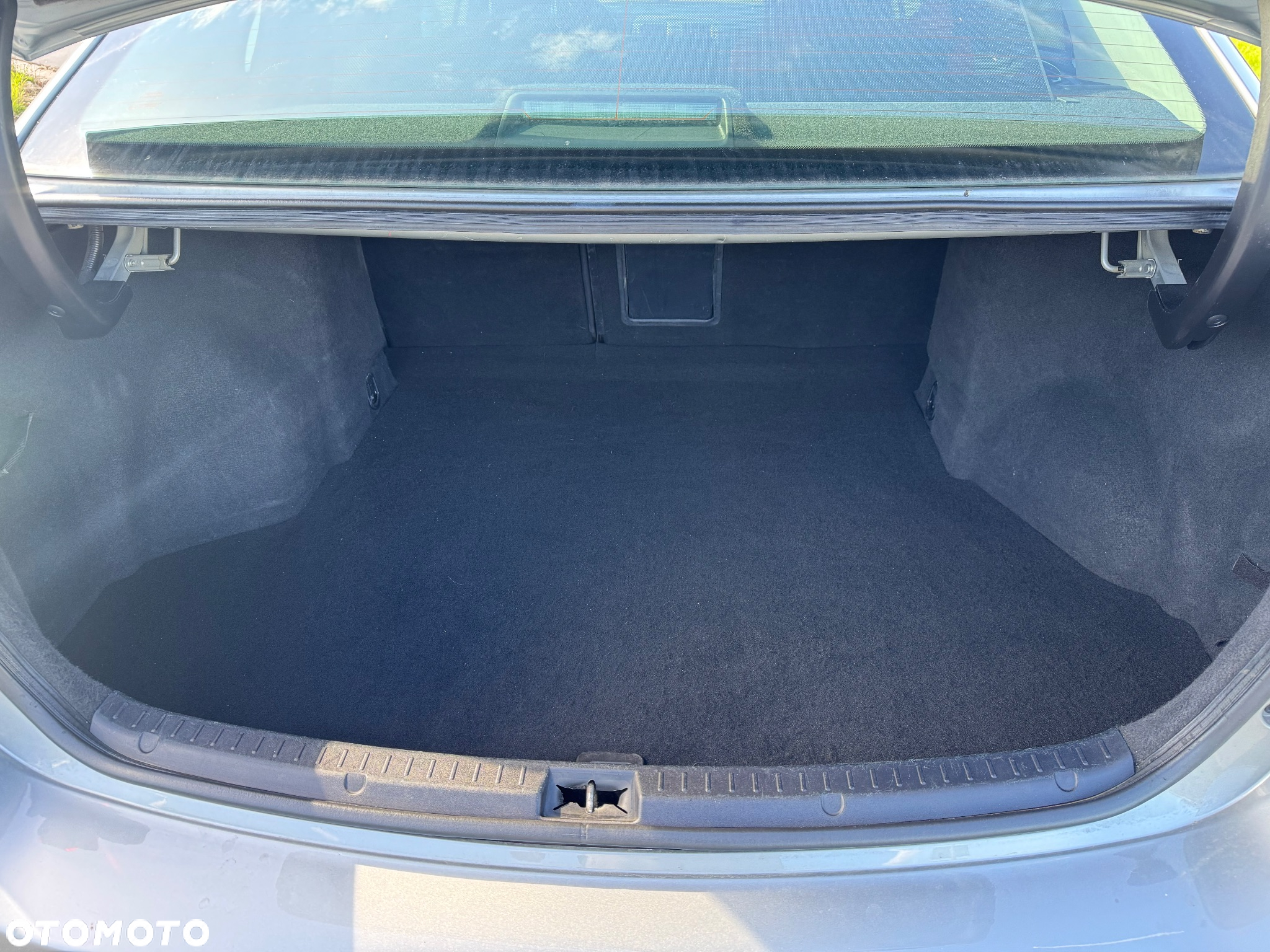 Toyota Avensis 1.8 Premium - 10