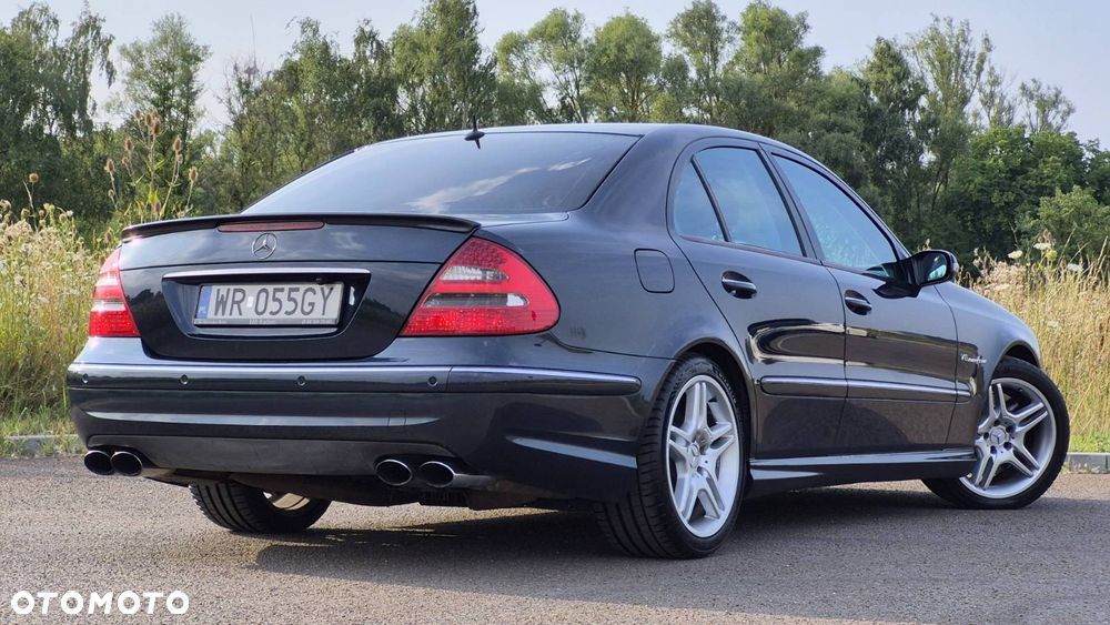 Mercedes-Benz Klasa E 55 AMG - 4