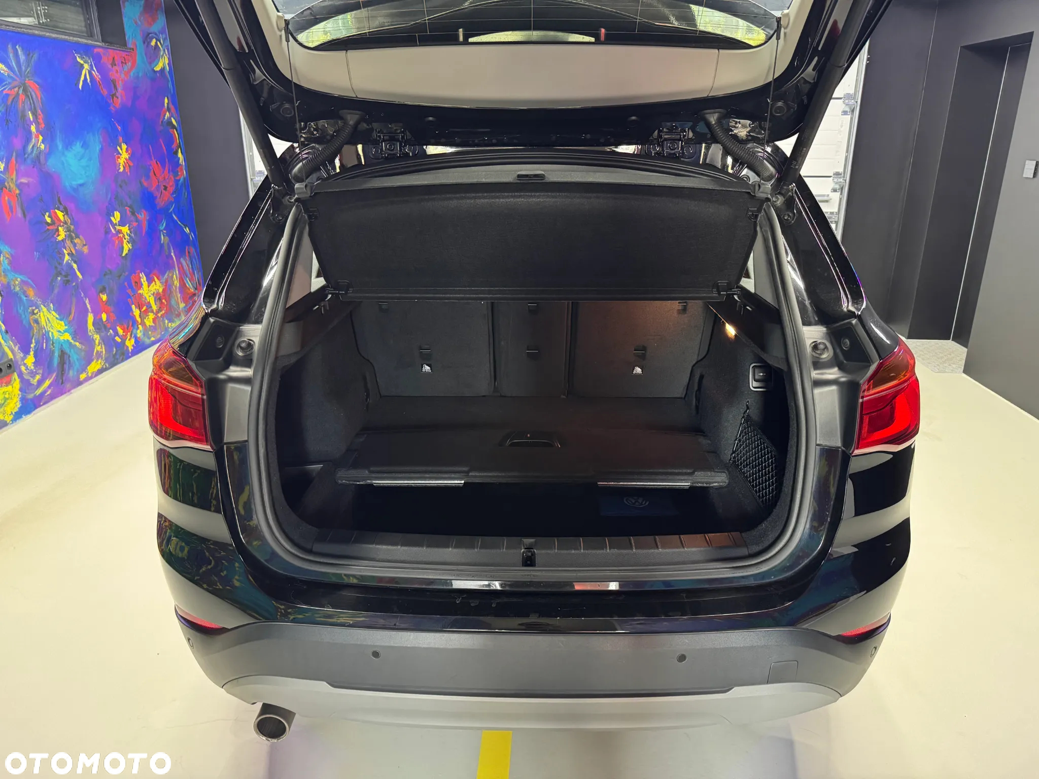 BMW X1 sDrive18i - 11
