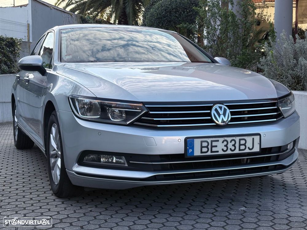 VW Passat 2.0 TDI Confortline DSG - 12