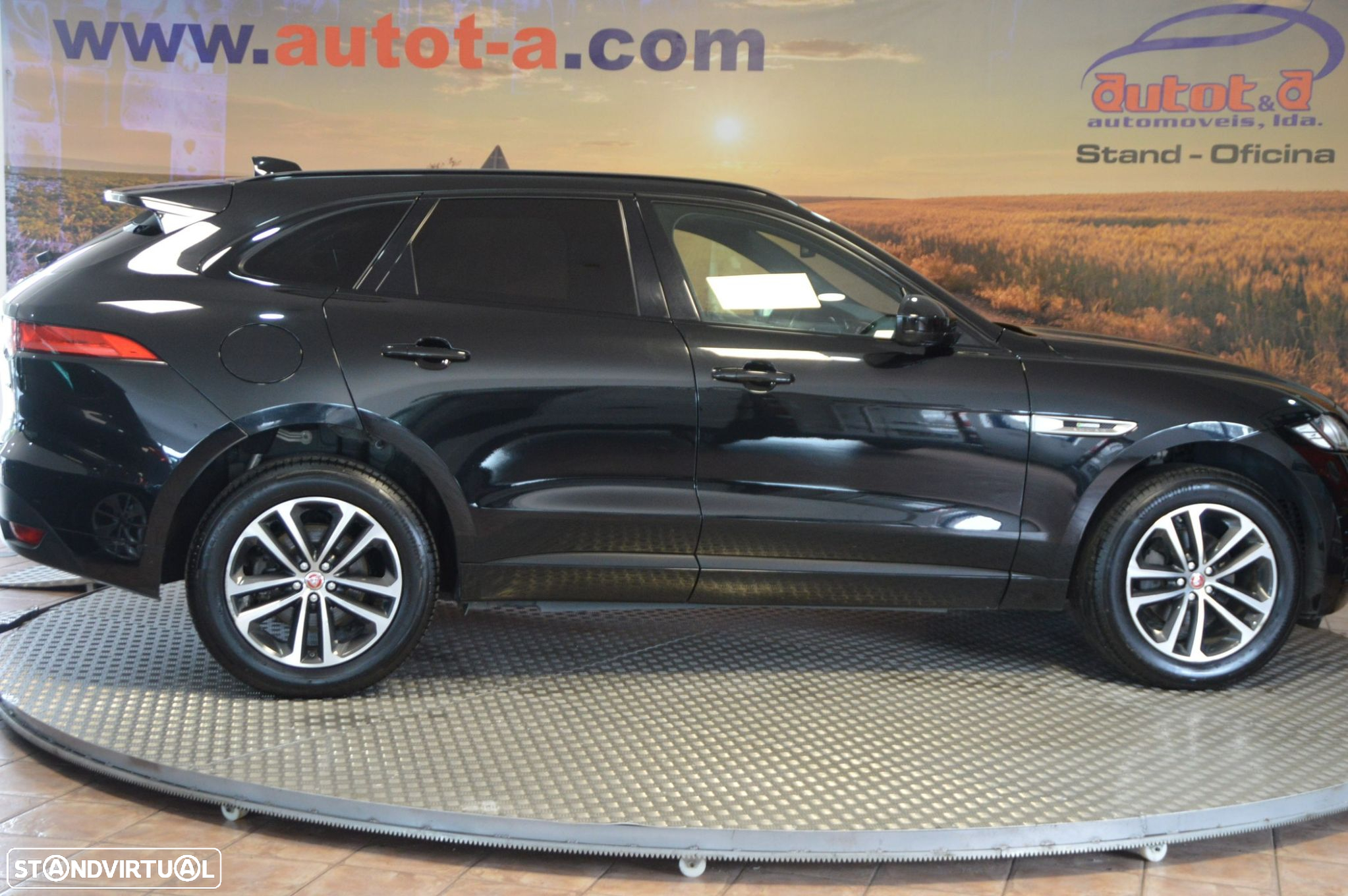 Jaguar F-Pace 2.0 i4D R-Sport AWD - 6