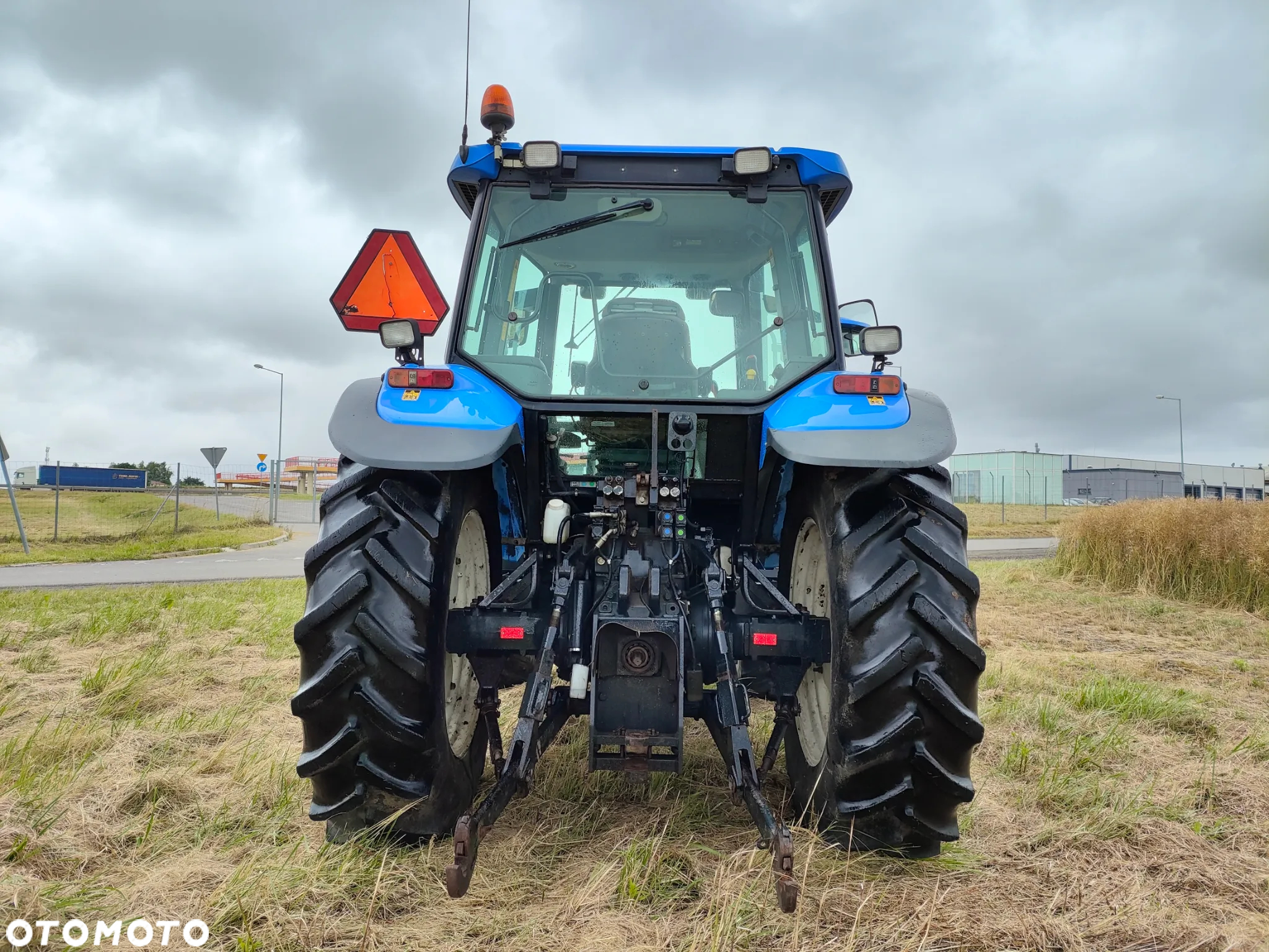 New Holland TM130 - 11