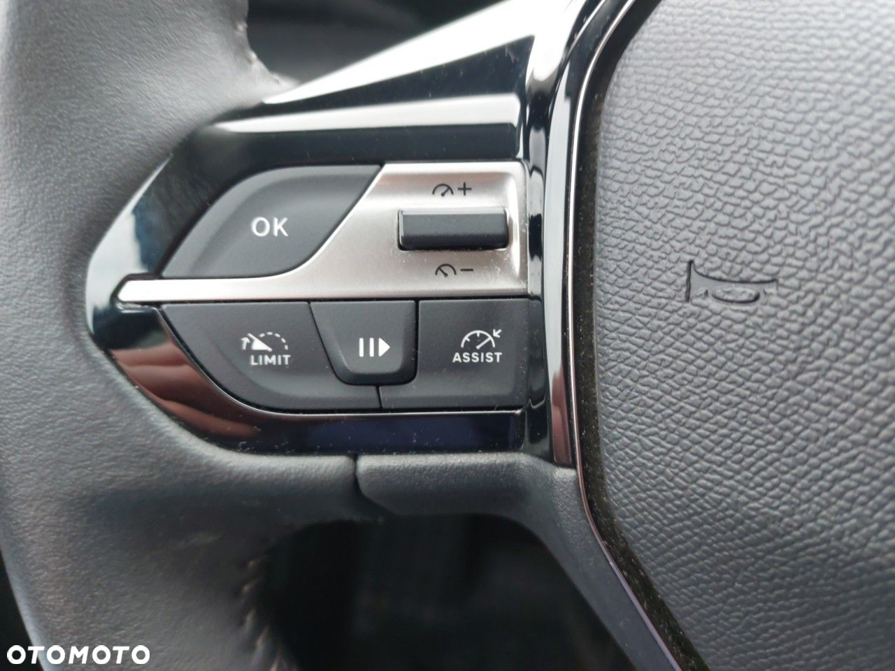 Peugeot 308 1.2 PureTech Allure S&S EAT8 - 15