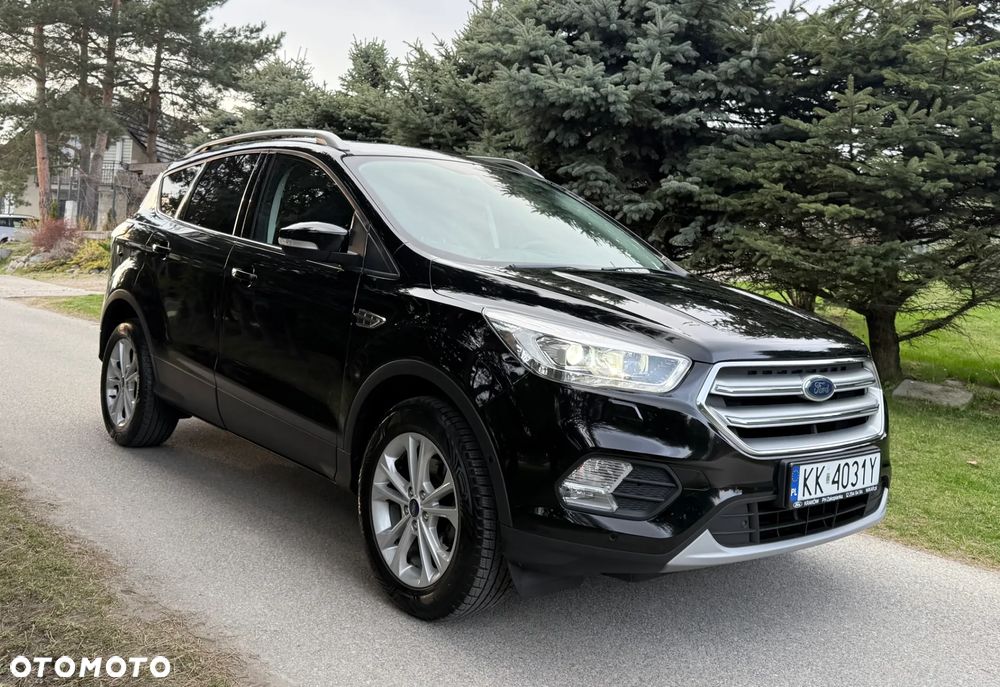 Ford Kuga 1.5 EcoBoost 2x4 Titanium - 4