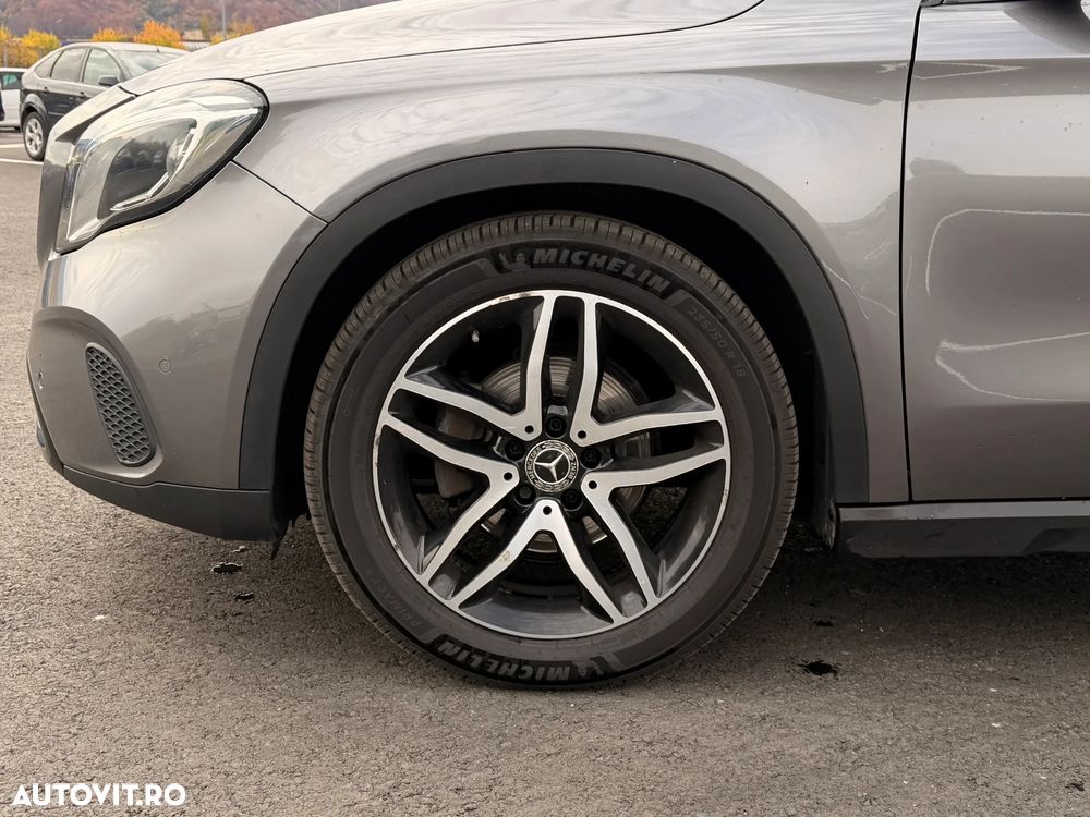 Mercedes-Benz GLA 200 d 4MATIC Aut. - 25