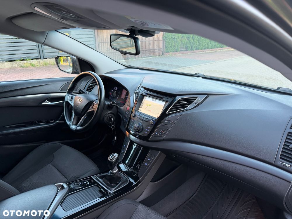 Hyundai i40 i40cw 1.6 Fifa World Cup Edition - 33