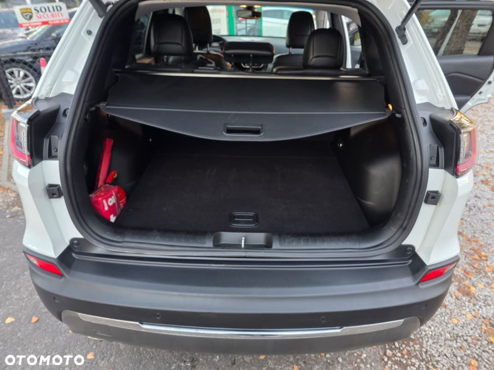 Jeep Cherokee 2.0 GME Active Drive I Limited - 25