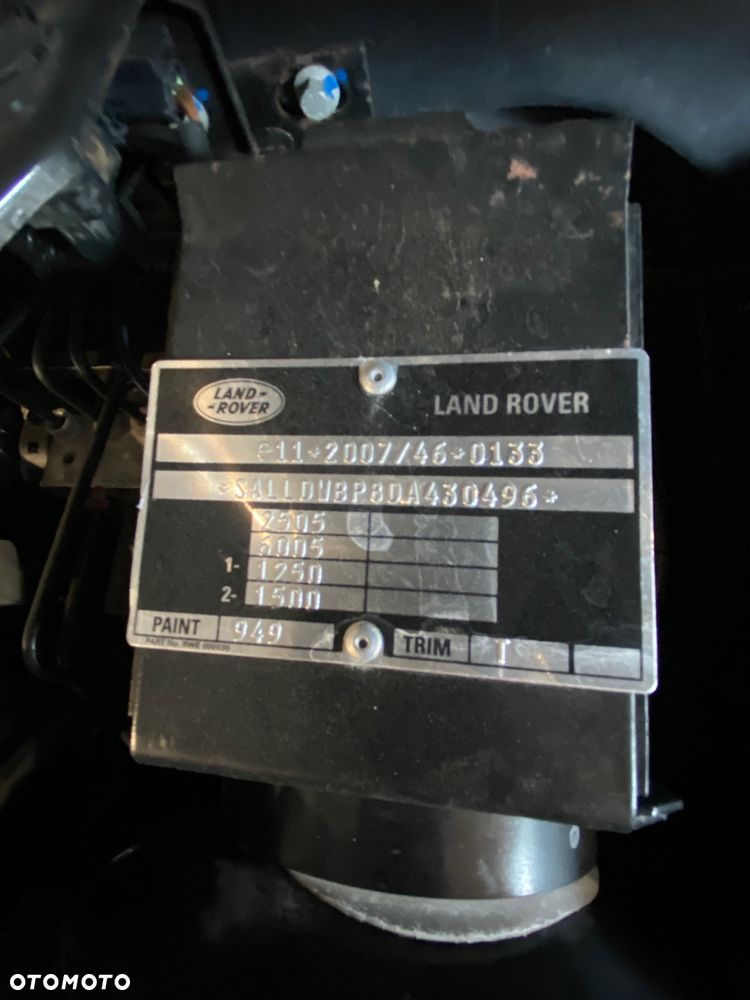 Land Rover Defender - 11