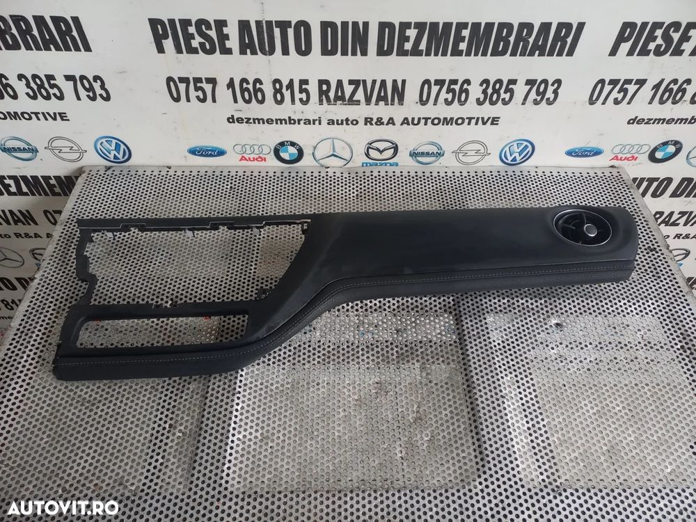 Ornament Bord Toyota Auris Facelift An 2015-2016-2017-2018 - Dezmembrari Arad - 4