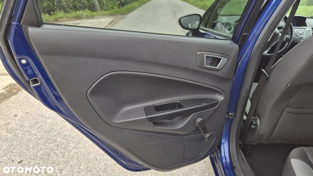 Ford Fiesta 1.25 Titanium EU6 - 16
