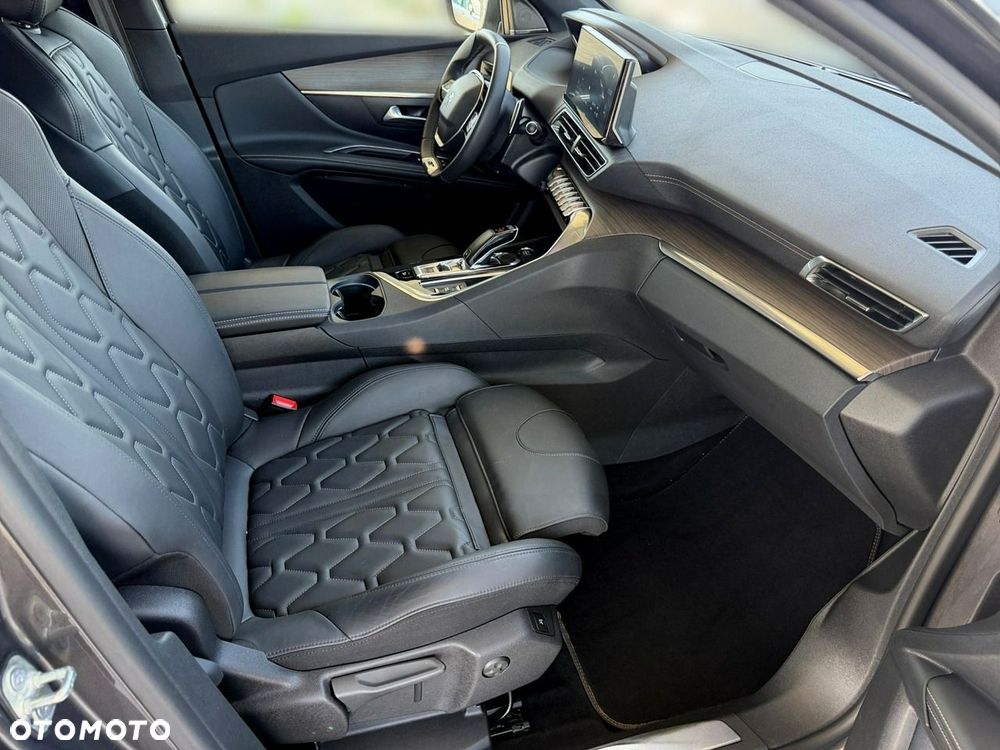 Peugeot 5008 - 21