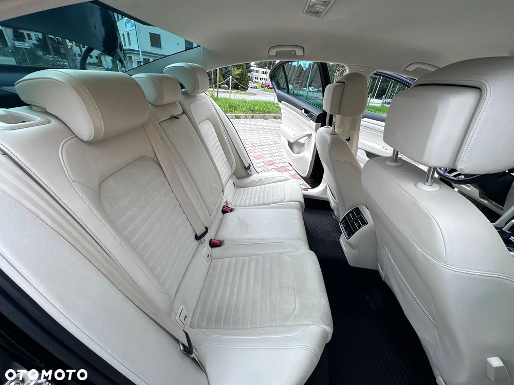 Volkswagen Passat 2.0 TDI BMT Highline DSG - 11