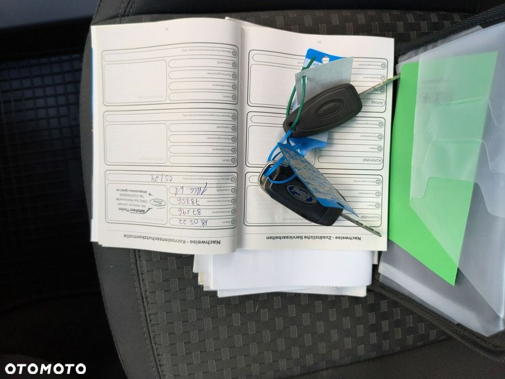 Ford Transit Connect - 9