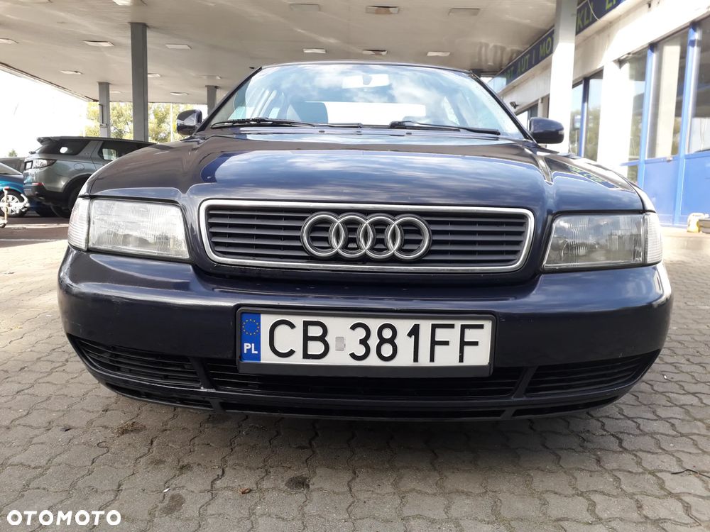 Audi A4 Limousine - 28