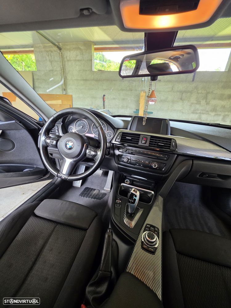 BMW 320 i Aut. - 14