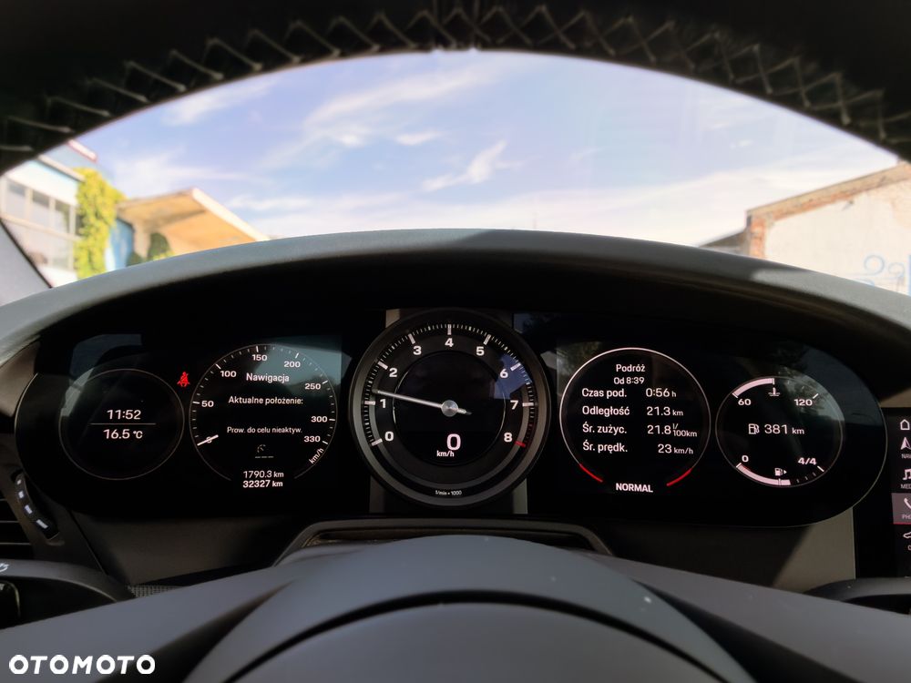 Porsche 911 Carrera 4S - 20