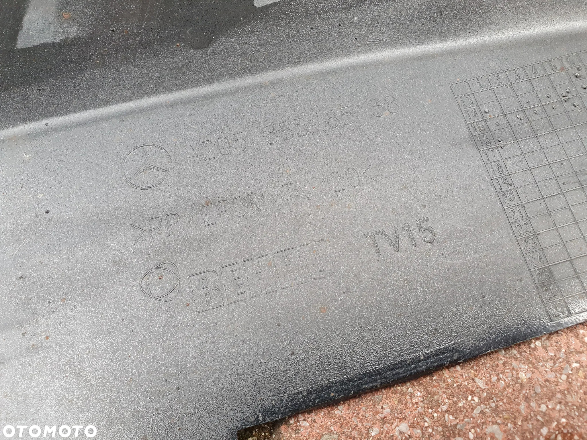 MERCEDES C-klasa W205 Kombi AMG zderzak tyl tylny A2058856538 - 11
