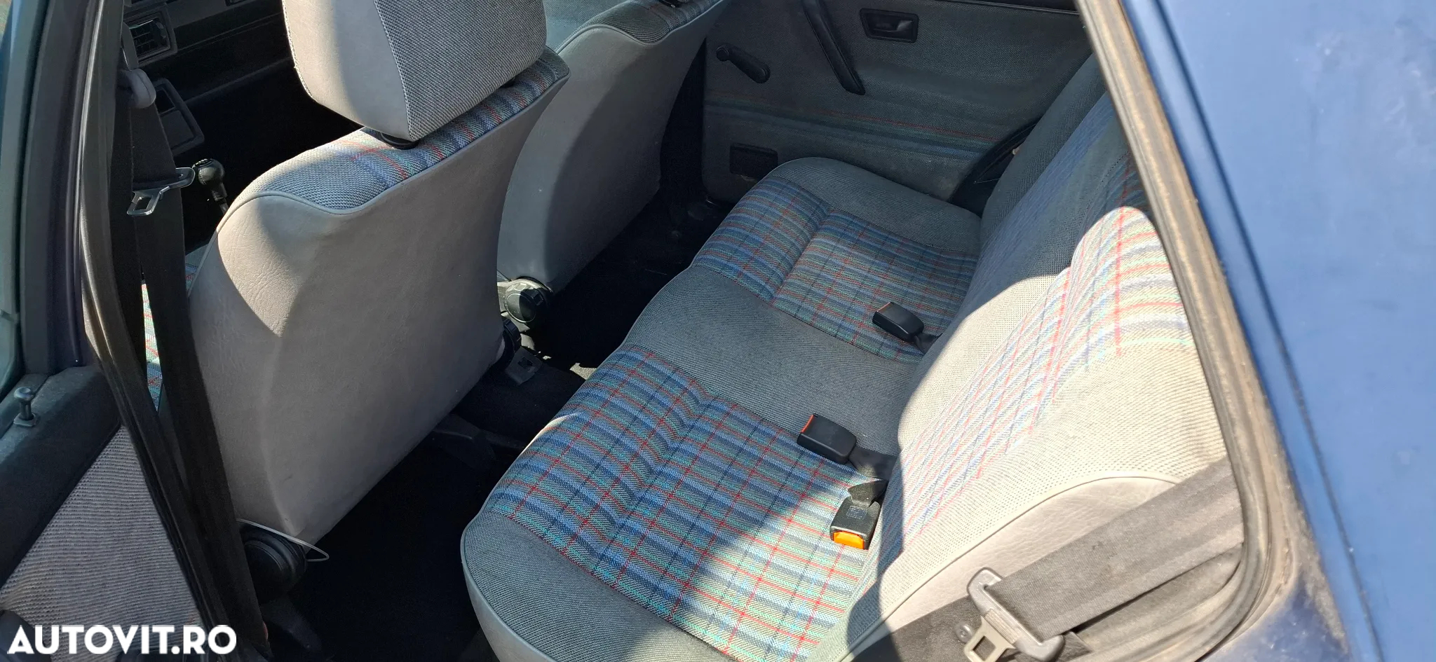 Volkswagen Golf CL - 11