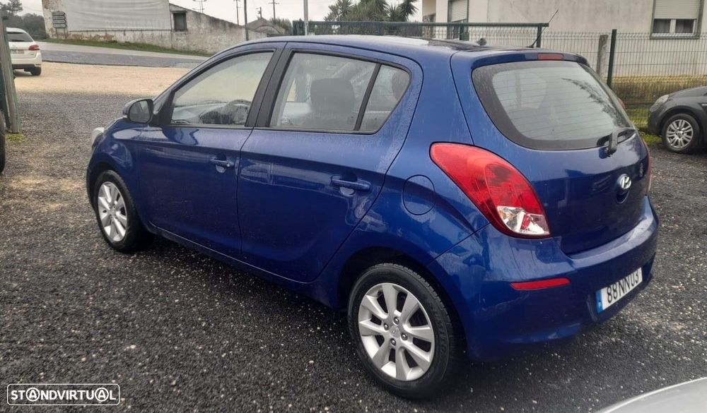 Hyundai i20 1.2 Blue Access+Bluetooth - 4