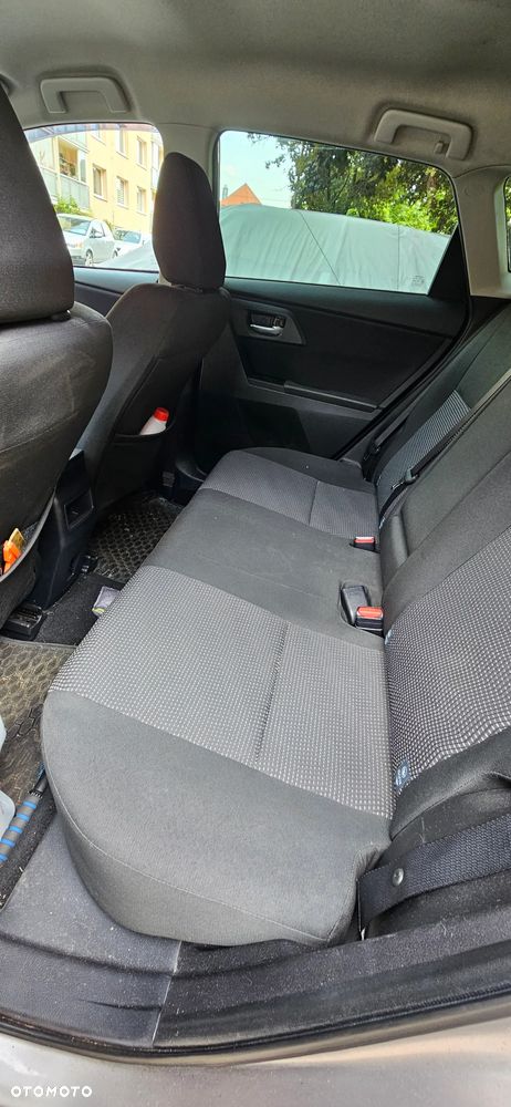 Toyota Auris 1.6 Valvematic Executive - 9