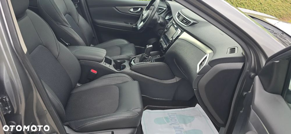 Nissan Qashqai 1.2 DIG-T Xtronic TEKNA+ - 29